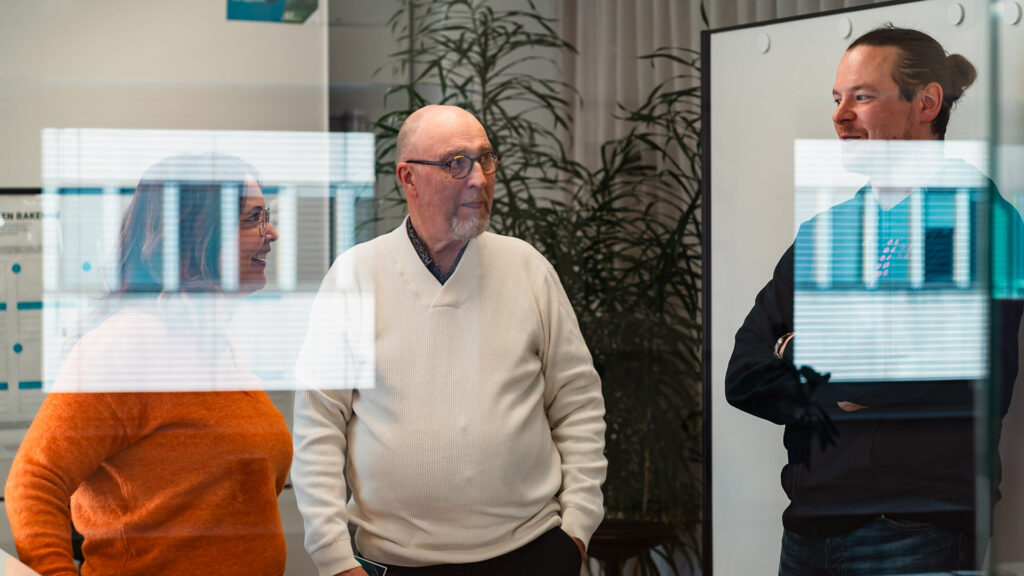 Jakson vieraat yhteiskuvassa